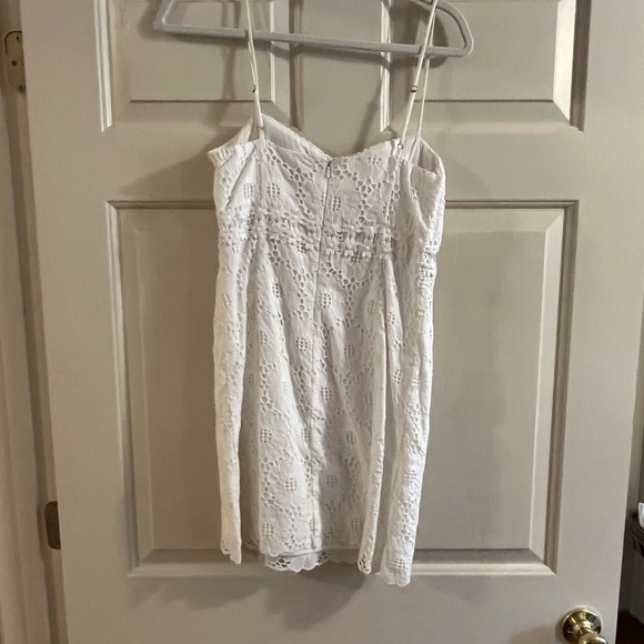 Lily Pulitzer white crochet lace cut out dress - Picture 3 of 3